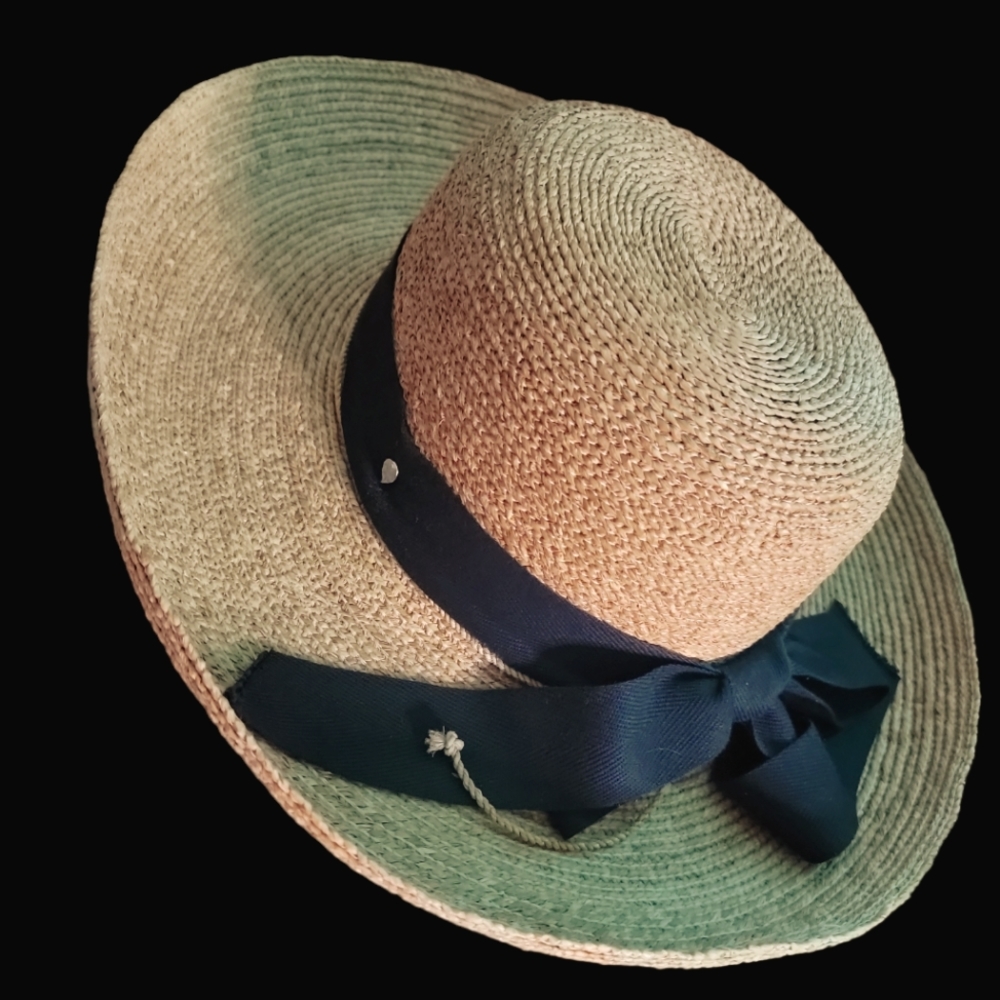 Helen Kaminski hat